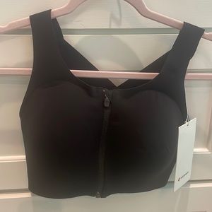 Black Lululemon NWT sports bra - 34DD